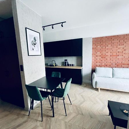 Apartament Roza 1 Zator - 2 Km Od Energylandii Exteriör bild
