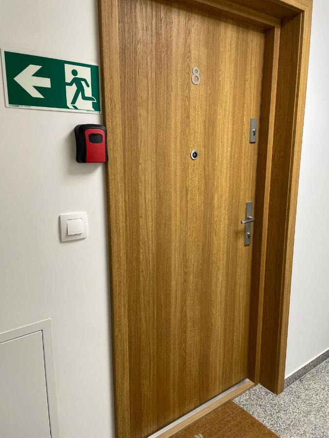 Apartament Roza 1 Zator - 2 Km Od Energylandii Exteriör bild